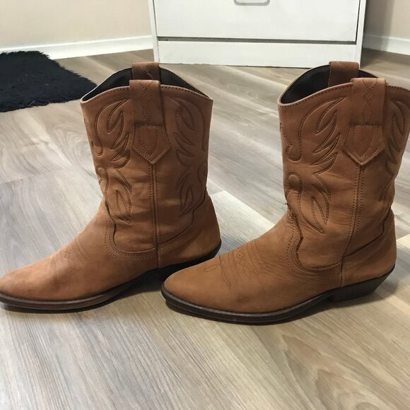 Ladies Suede Leather Western Boots Tan Color Size 7 - Picture 4 of 6